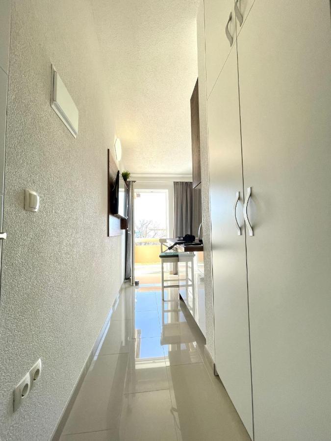 Apartment Larus วีร์ ภายนอก รูปภาพ