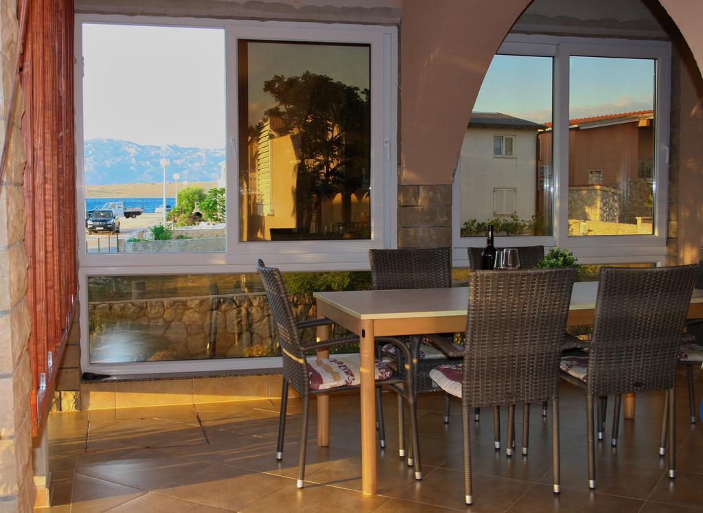 Apartment Larus วีร์ ภายนอก รูปภาพ