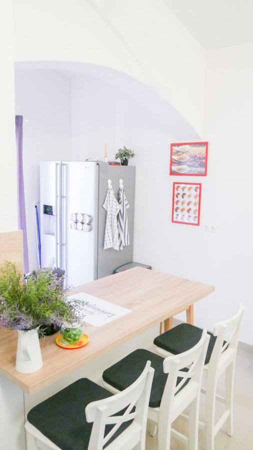Apartment Larus วีร์ ภายนอก รูปภาพ